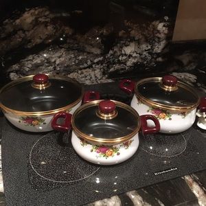 Old country Rose Royal Dalton Pots